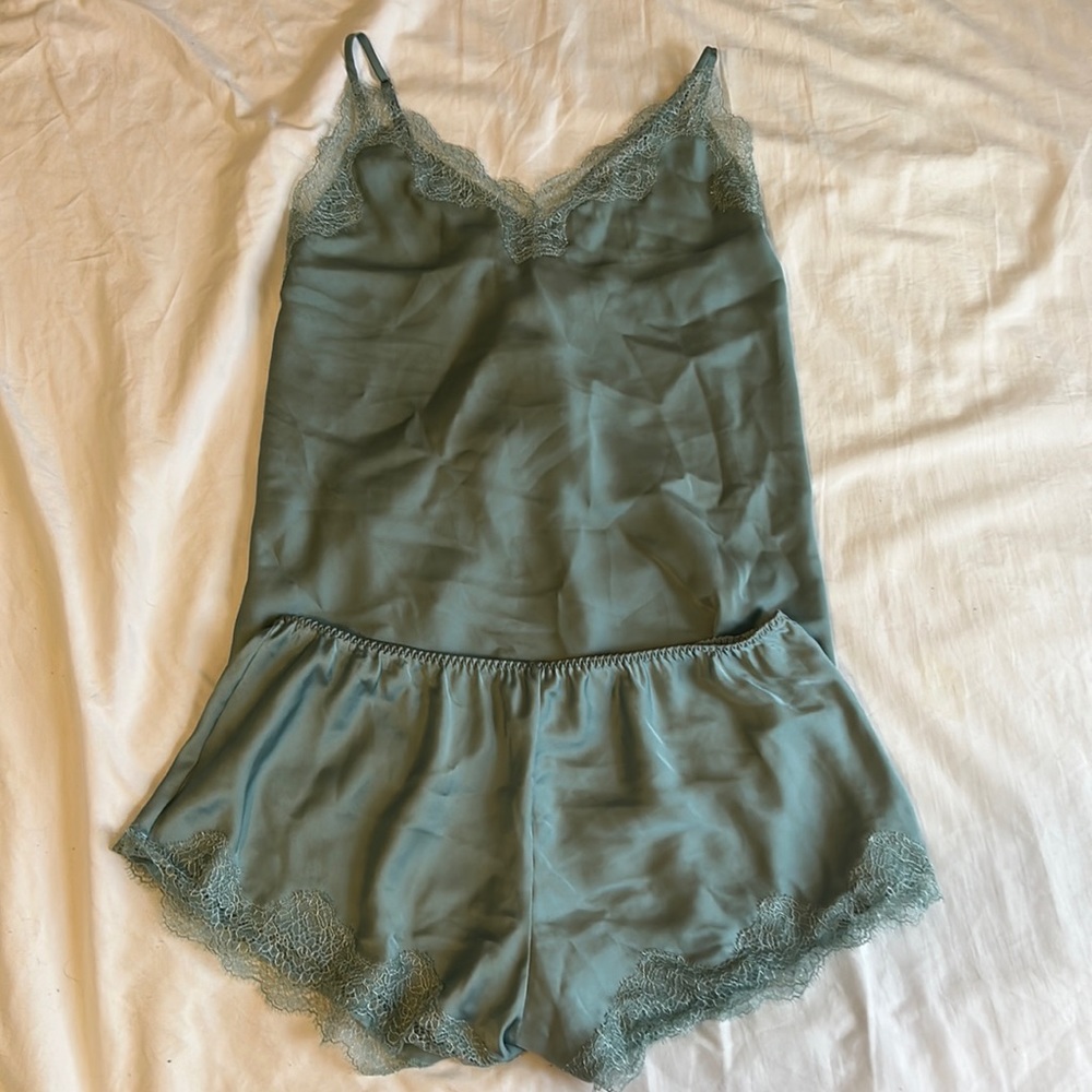 Victoria’s Secret Sleep Set